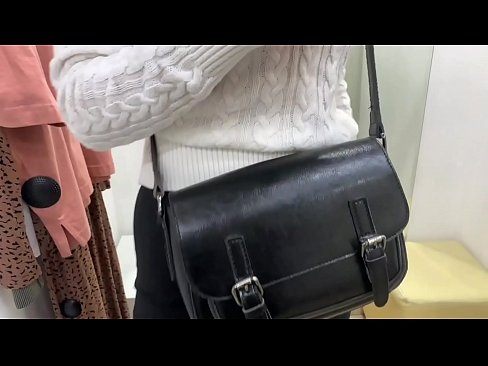 ❤️ Јавна мастурбација на младата кучка FeralBerry со дилдо во фитинг просторијата ️❌ Ебате на порно mk.pornoreino-com.ru ☑